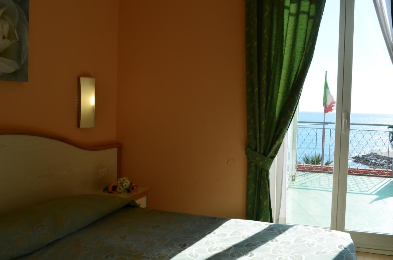 Hotel Moresco Andora Exterior photo